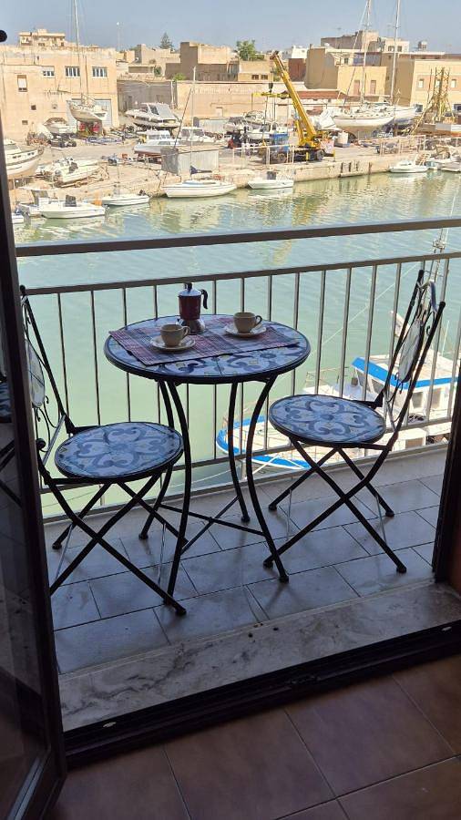 Ferienwohnung für 4 Personen, mit Balkon und Ausblick in Mazara del Vallo