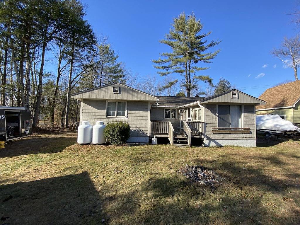 Direct Water Access to Lake! w/ Boat Dock, Heat, Ac, Tv & Internet, Sleeps 6 in Moultonborough, Lake Winnipesaukee