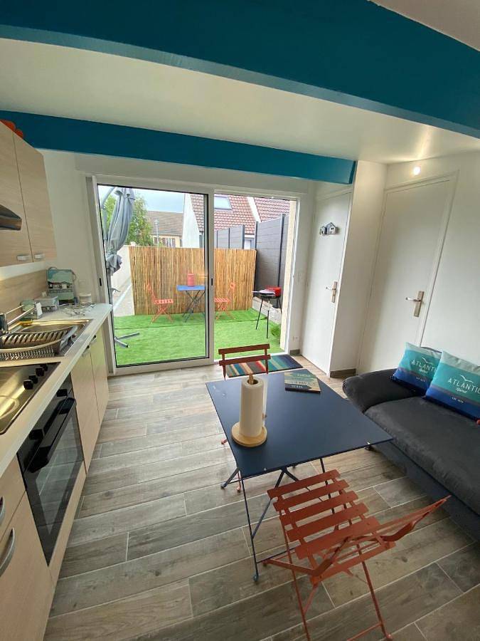 Appartement entier, One-Bedroom Apartment in Hermanville-sur-Mer, Région de Caen