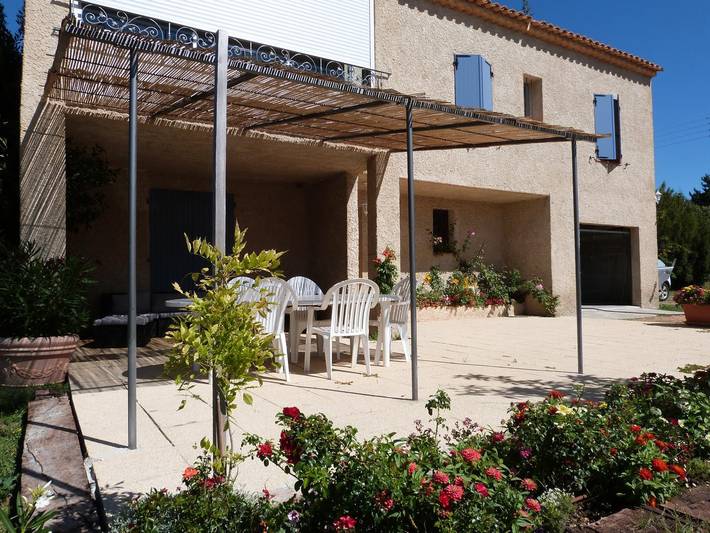 Gîte pour 4 personnes, avec Terrasse et Jardin