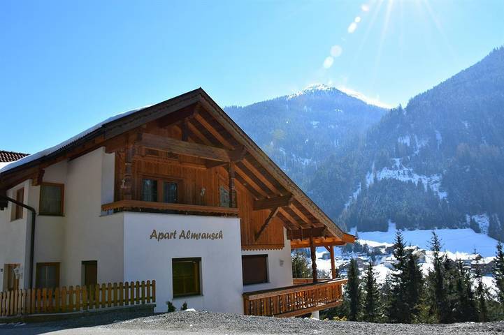 Ferienwohnung für 5 Personen, mit Garten und Balkon, kinderfreundlich - 1