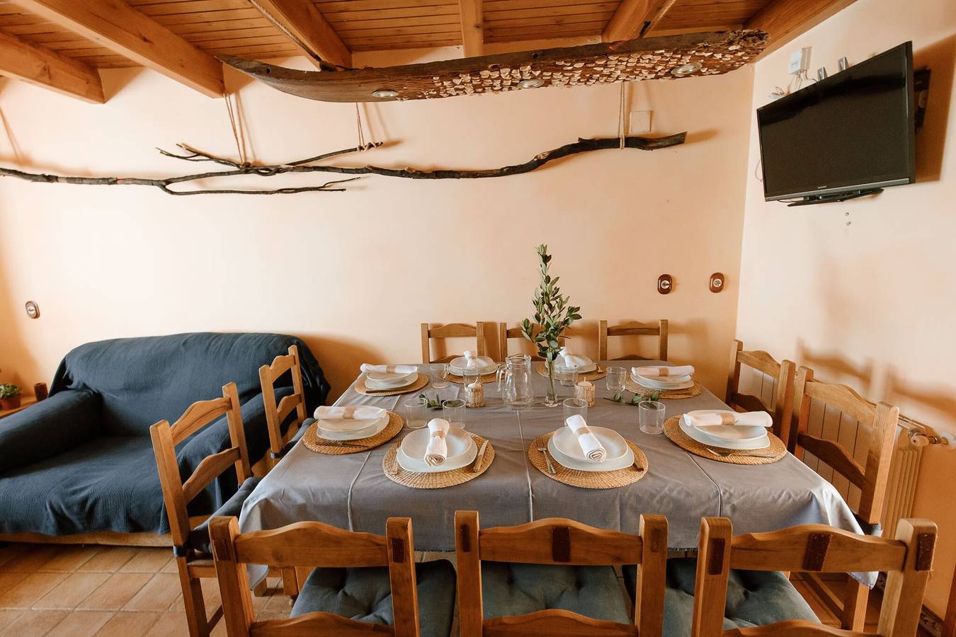Landhaus 'El Cañico' mit Bergblick, privater Terrasse und Wi-Fi in Otero de Bodas, Zamora Provinz