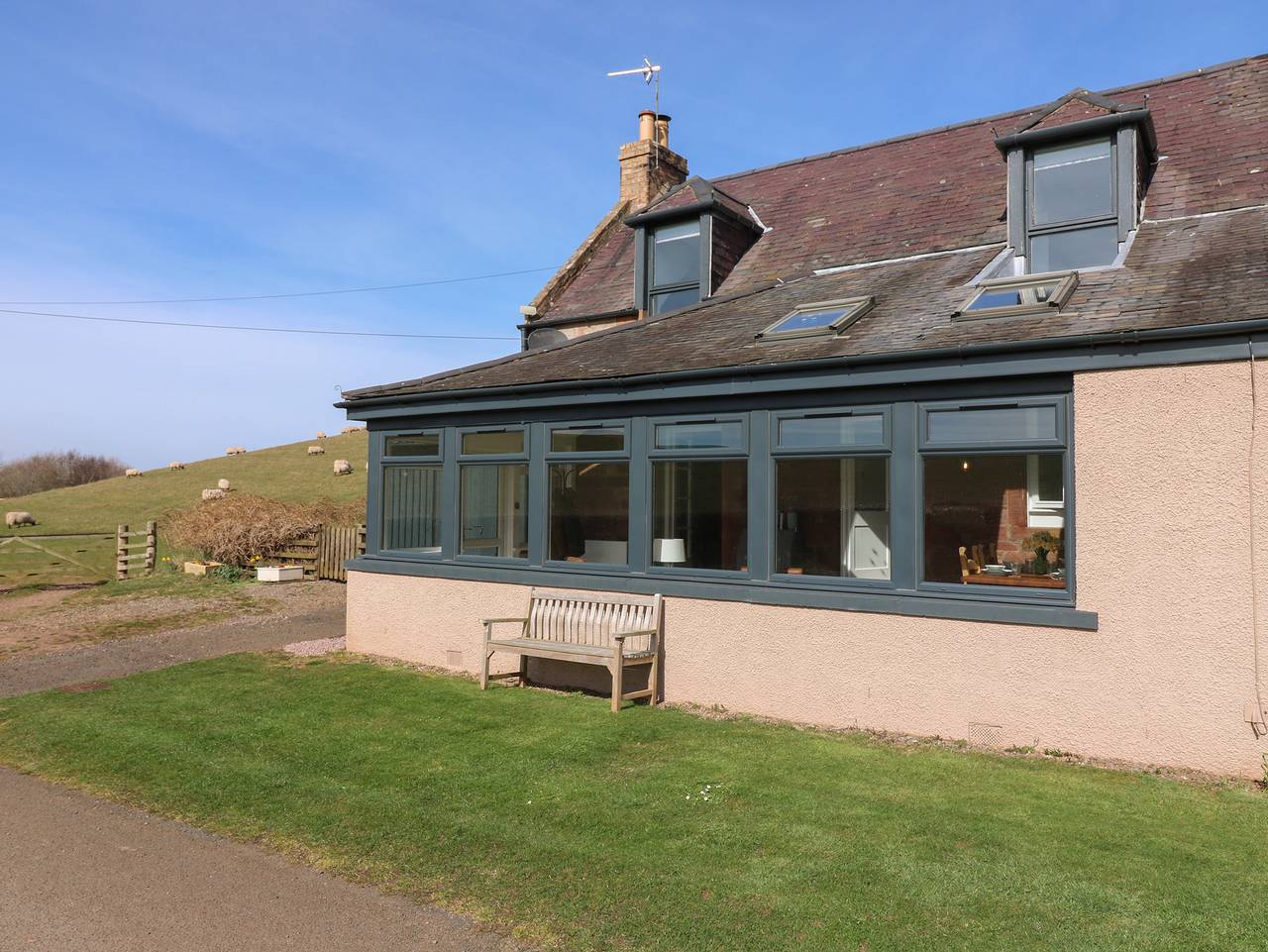 1 Deuchrie Cottages in Edinburgh and Lothian