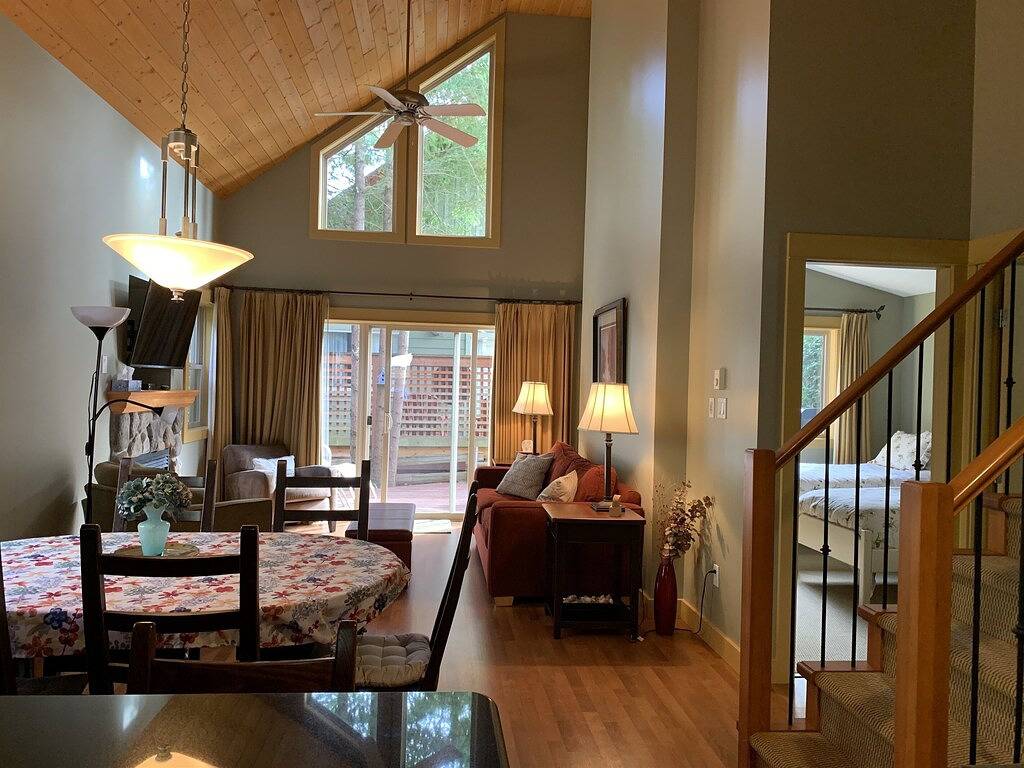 Right across from the pool & hot-tub! in Parksville, Regional District of Nanaimo