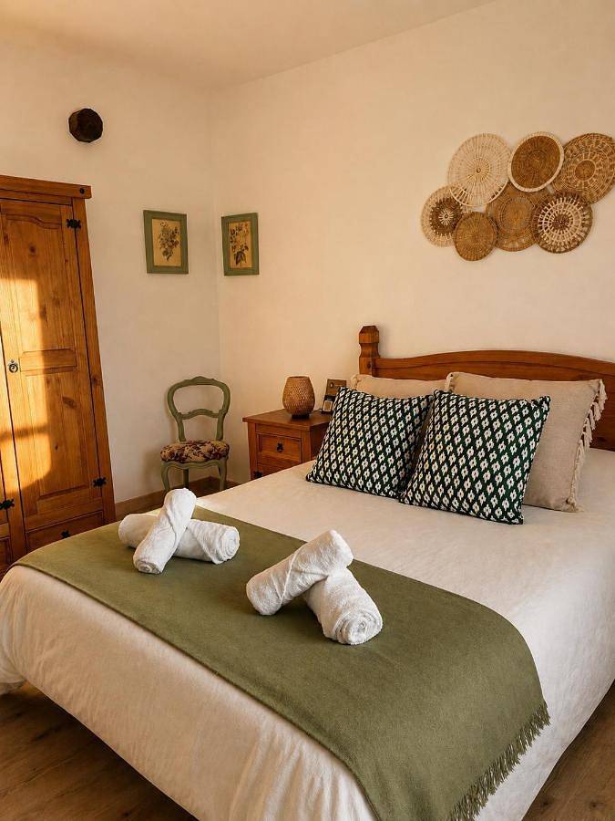 Gîte pour 11 personnes, avec terrasse dans Terra Alta - 2