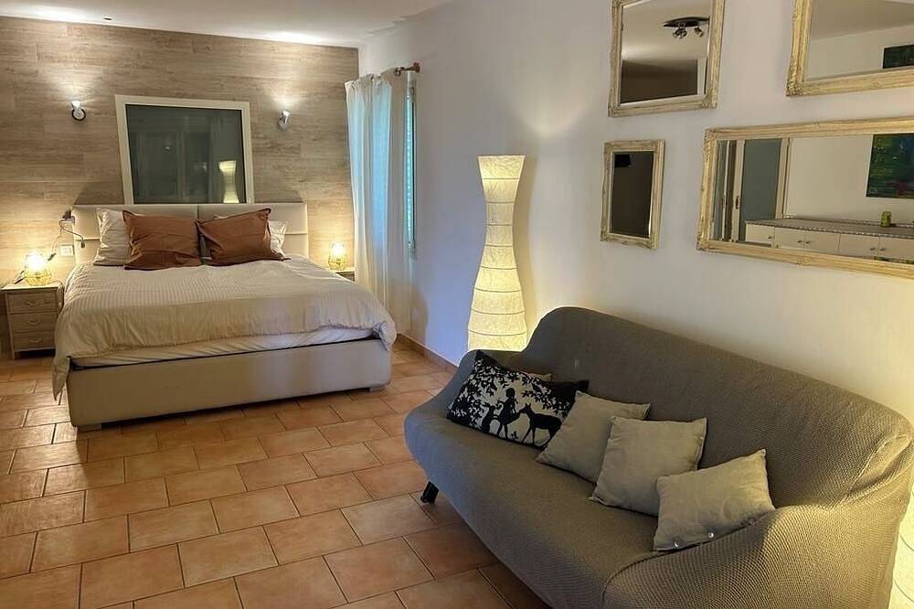 Splendide Villa de Vacances in Olmeto, Arrondissement de Sartène