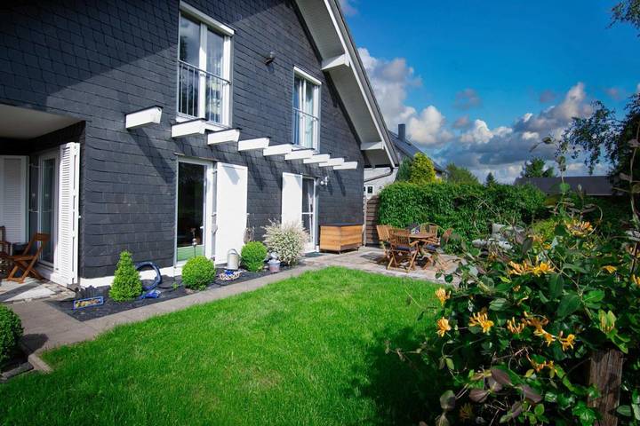 Ferienhaus für 4 Personen, mit Terrasse und Garten sowie Sauna und Ausblick in Lauscha - 2