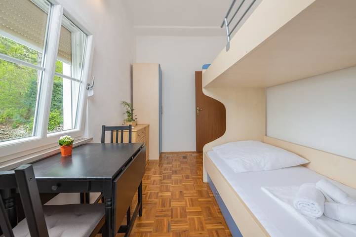 Grandiose panoramic view, holiday home with above ground pool in Plomin, Ostküste Istrien