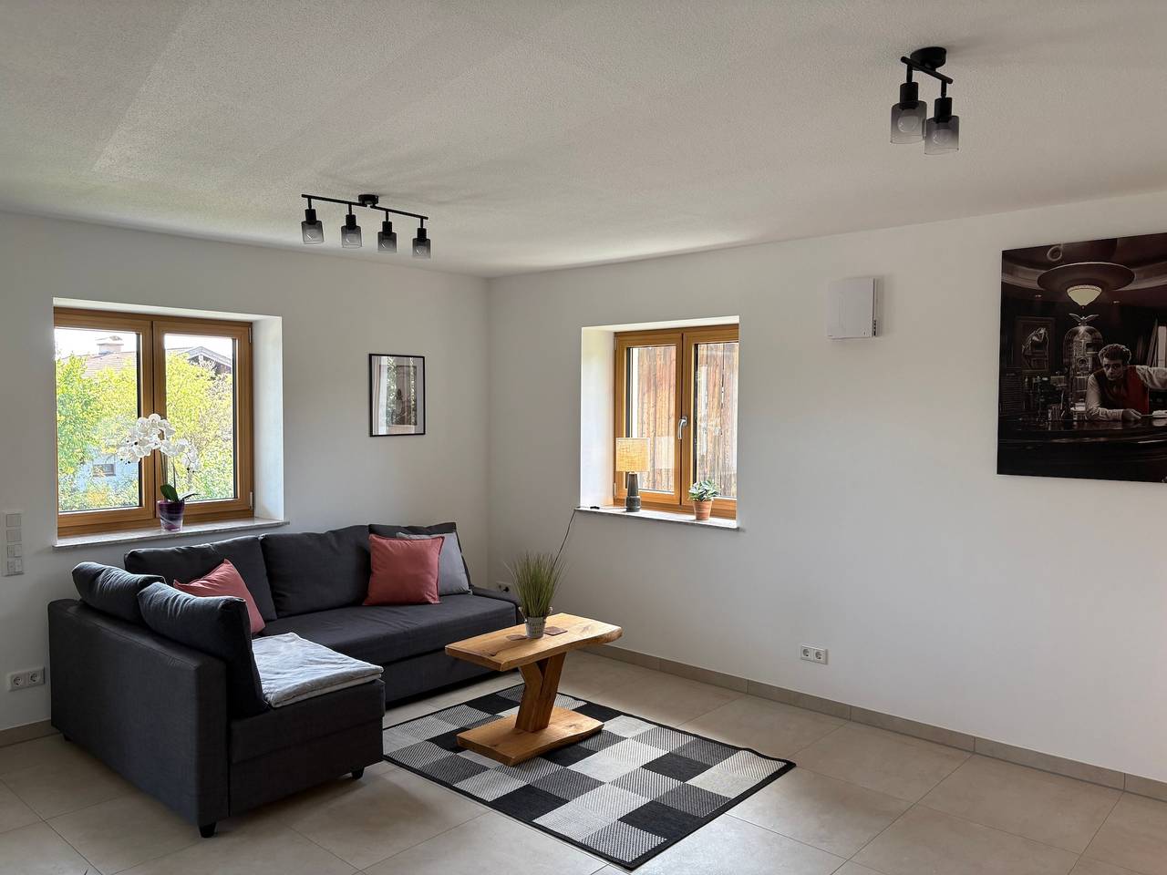 Ganze Wohnung, Gemütliche Ferienwohnung „Kampenwand“ mit Balkon in Schnaitsee, Landkreis Traunstein