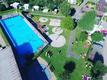 Ferienwohnung für 4 Personen, mit Terrasse und Garten in Neubulach