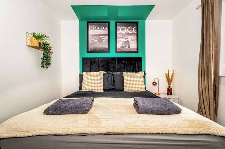 Ganze Wohnung, Sleek and Stylish 3 Bed in Greenock - Sleeps 8 in Inverclyde