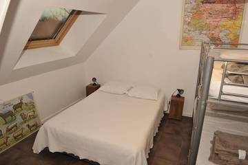 Gîte pour 21 Personnes dans Farges-Allichamps, Saint-Amand-Montrond, Photo 3