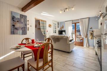 Maison de campagne pour 4 personnes, avec jacuzzi ainsi que terrasse et jardin, animaux acceptés à Thônes