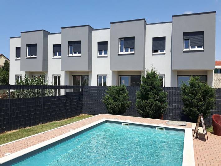 Ferienwohnung für 4 Personen, mit Terrasse und Pool sowie Garten in Zadar - 4