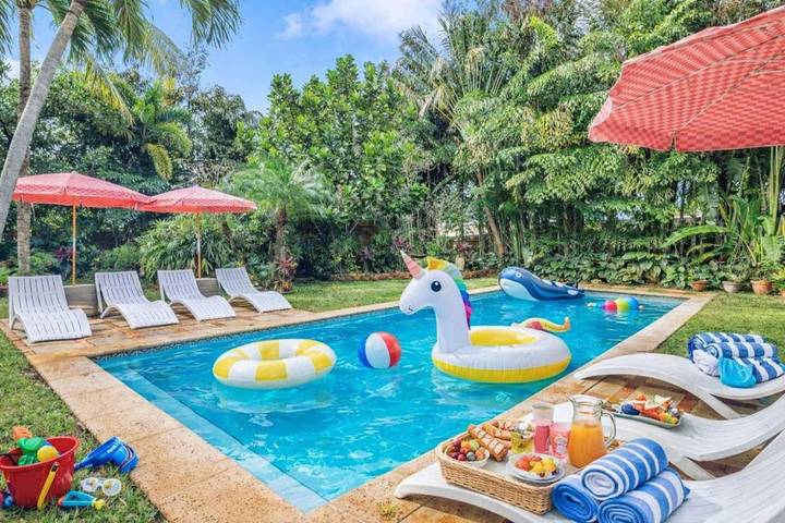Ferienhaus für 10 Personen, mit Pool und Garten - 1