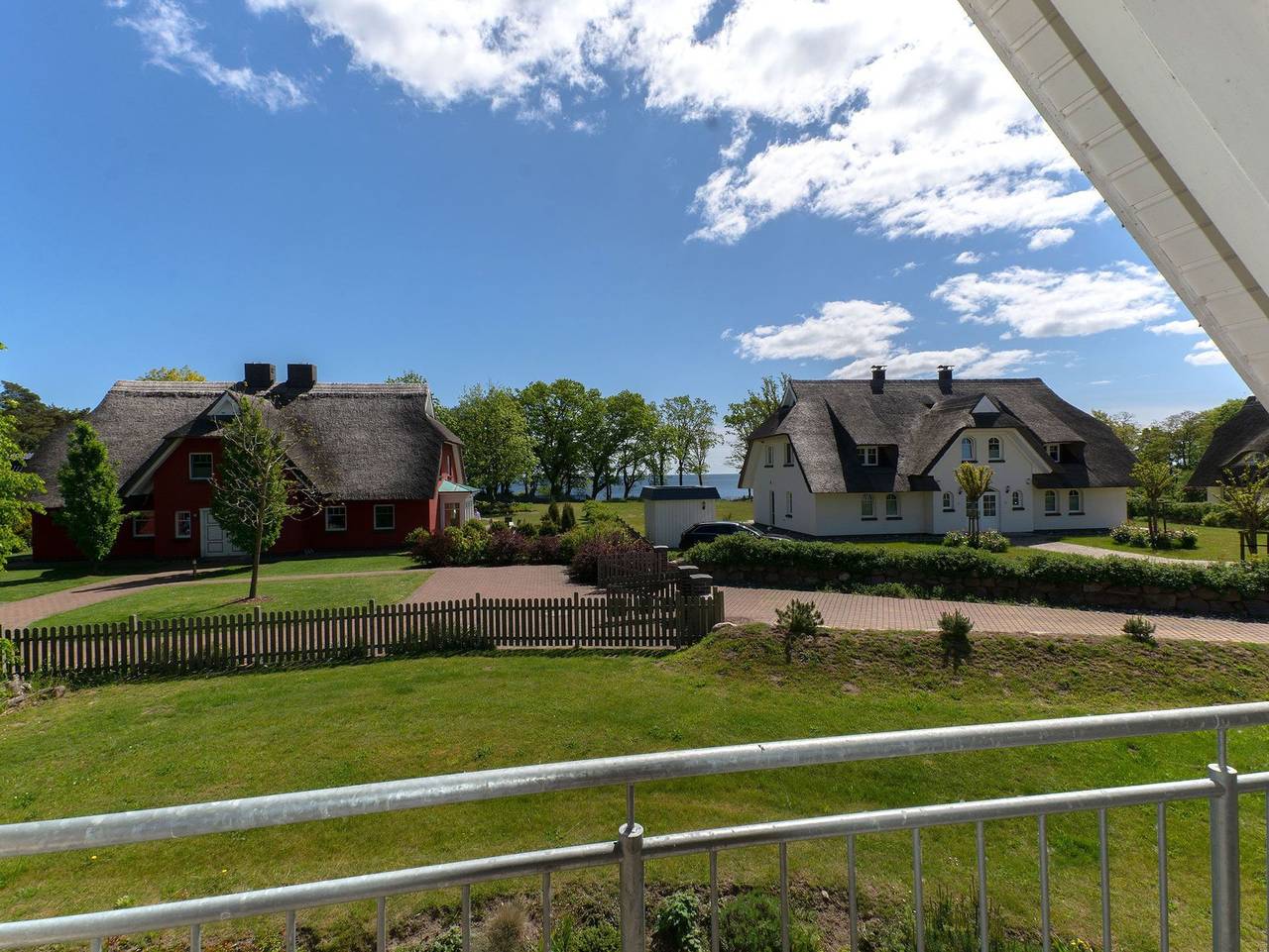 Strandvilla Babette - Balo B, direkt am Meer, mit Sauna - Haushälfte B in Lobbe, Mönchgut