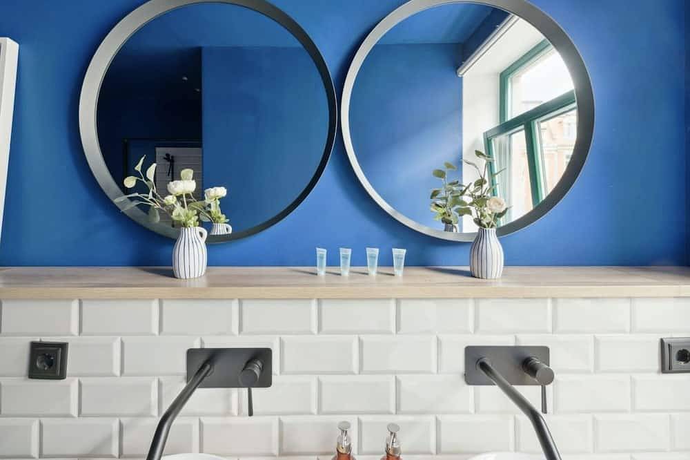 Ganze Wohnung, New / Vintage Chic Apartment in Dresden-Neustadt, Dresden