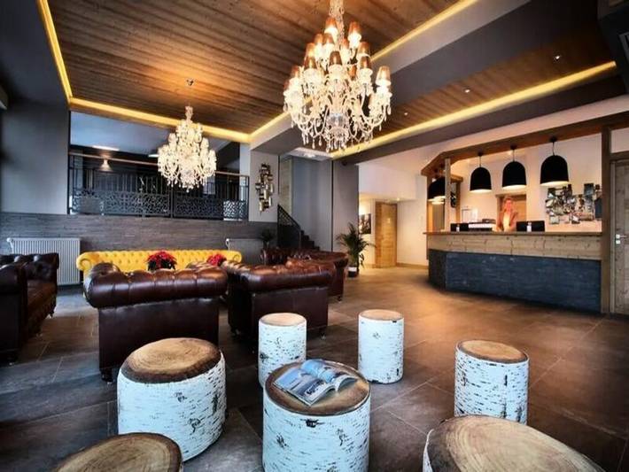 Gîte pour 2 personnes, avec piscine ainsi que sauna et balcon, animaux acceptés dans Arc 2000 - 4