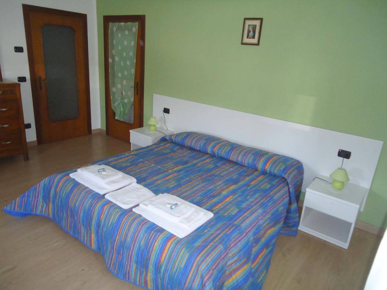 Double or Twin Room with Shared Bathroom in Verona, Verona Provinz