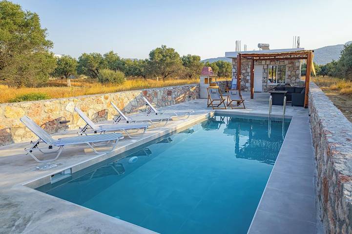 Villa für 5 Personen, mit Garten und Terrasse - 1