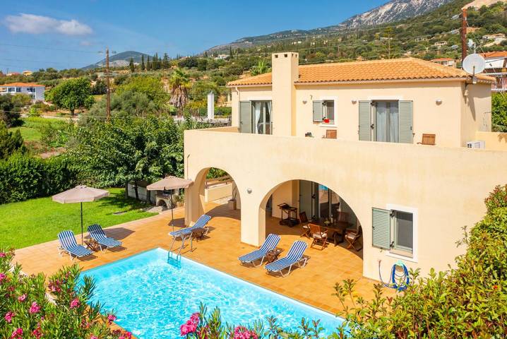 Villa voor 8 personen, met tuin en uitzicht op zee in Kefalonia