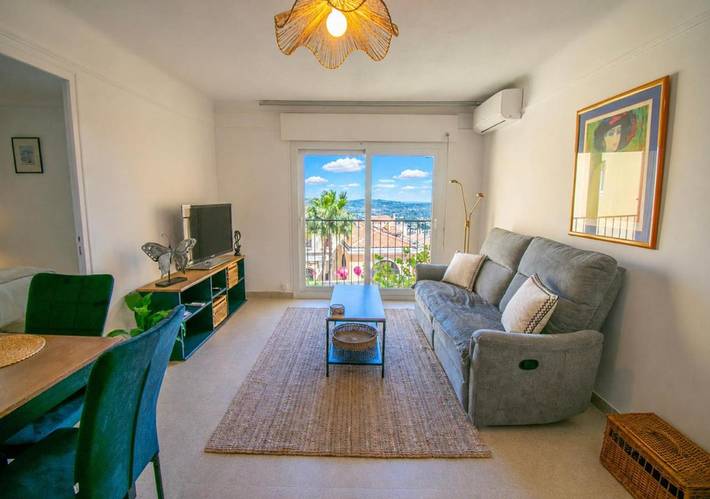 Gîte pour 4 personnes, avec vue dans Office De Tourisme De Grasse