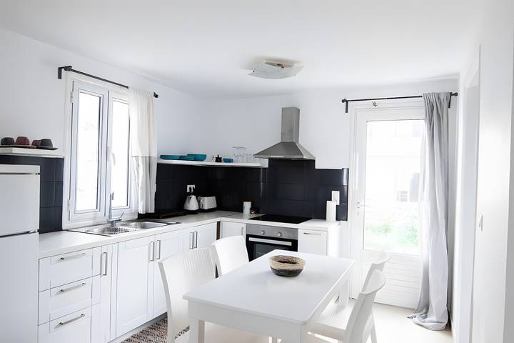 Ferienwohnung für 4 Personen, mit Whirlpool und Balkon sowie Garten auf Santorin - 4