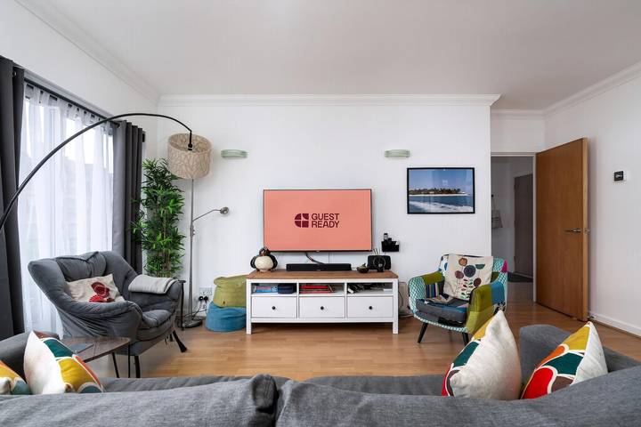 Apartment for 4 people, with Balcony in Bethnal Green