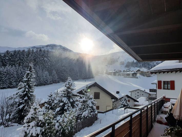Ganze Ferienwohnung, Ferienwohnung Vorpifal 19, Obersaxen-Affeier - 4 Zimmer Ferienwohnung für max. 6 Pers. im Dg in Obersaxen, Obersaxen-Mundaun