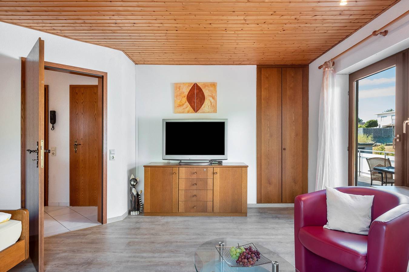 Ganze Wohnung, Ferienwohnung '6' mit Bergblick, Gemeinschaftsterrasse und Wi-Fi in Bad Bellingen, Südschwarzwald