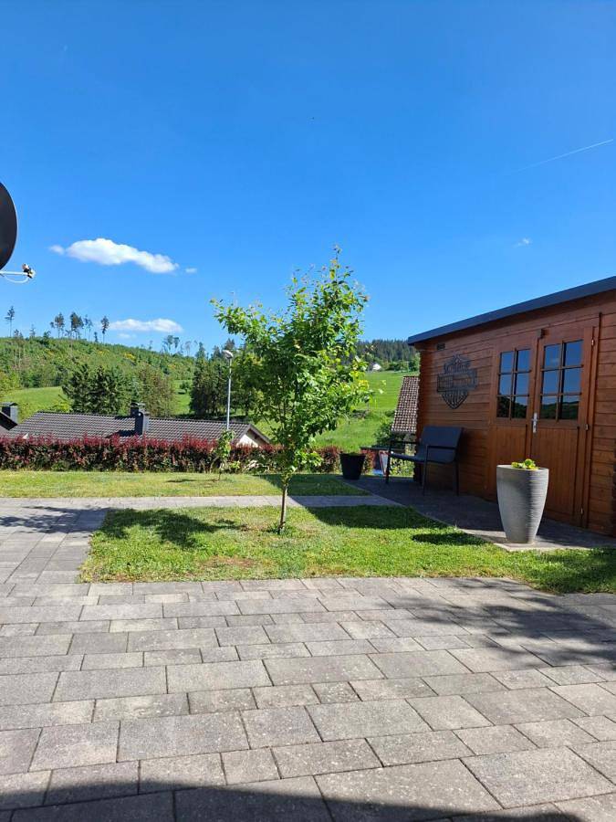 Ganze Wohnung, Ferienwohnung Im Wiesenrain in Reuschenbach, Hausen (Wied)
