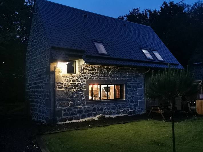 Gîte pour 5 personnes, avec jardin, animaux acceptés à Mont-Dore - 2