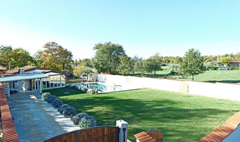 Gästehaus für 5 Personen, mit Pool und Garten sowie Ausblick, mit Haustier - 1
