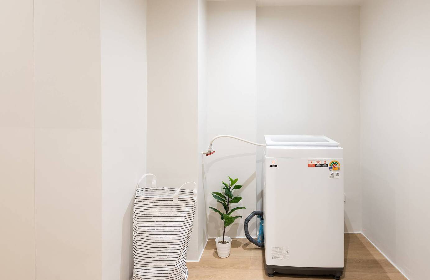 Stilvolles 5-Zimmer-Poolhaus & Theater - 2 Minuten zum Bts in Watthana District, Bangkok