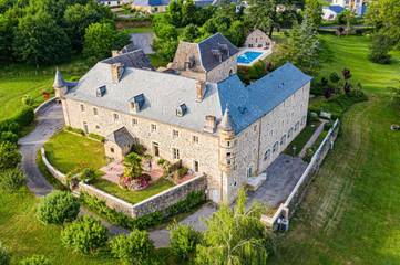 Hôtel pour 2 personnes, avec piscine et jardin ainsi que sauna et jacuzzi, animaux acceptés à Saint-Geniez-d'Olt