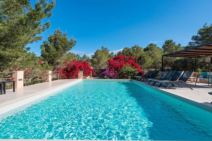 Villa voor 8 personen, met terras en tuin in Cala Tarida