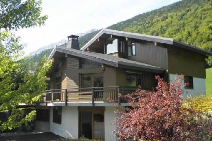 Chalet pour 4 personnes, avec terrasse et jardin
