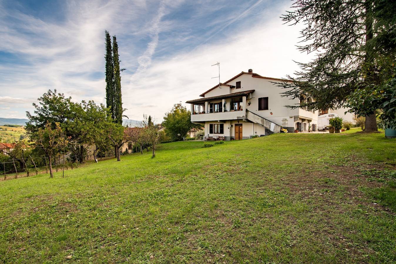 Casa vacanze 'Tramonto sul Castello di Poppi' con vista sulle montagne, giardino e Wi-Fi in Poppi, Casentino