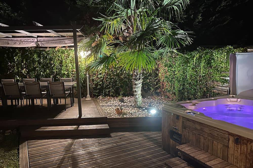 Spa And Relaxation In Bordeaux in Eysines, Bordeaux region