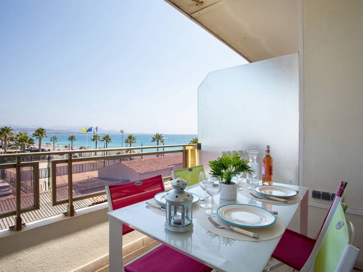 Holiday rental for 3 people, with Terrace and Garden in Villeneuve-Loubet