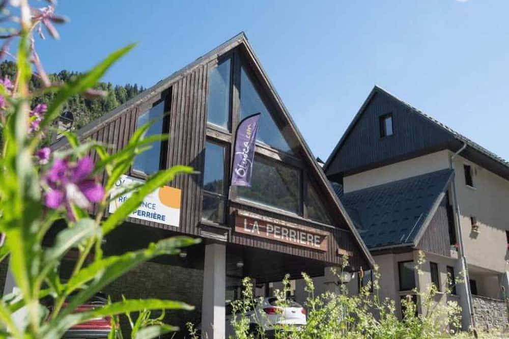 Entire apartment, Appartement 3 étoiles - ccbbdh0 in Saint-Colomban-des-Villards, Saint-Jean-de-Maurienne region