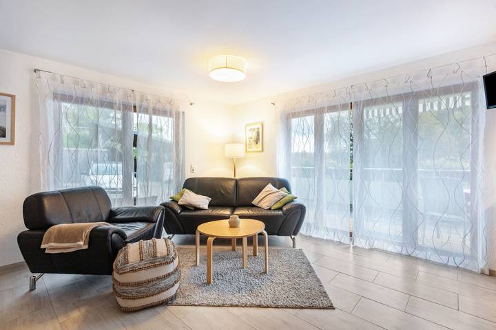 Ganze Wohnung, Ferienwohnung Sonnenberg" mit privater Terrasse, privatem Garten und Wi-Fi in Rheinfelden (Baden), Südschwarzwald