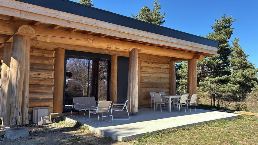 Gîte pour 6 personnes, avec jardin dans Lac de Naussac - 2