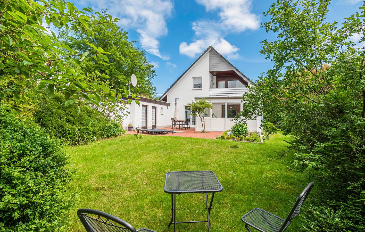 Ganze Ferienwohnung, Gemütliche Wohnung mit Terrasse & Parkplatz in Schwackendorf, Hasselberg