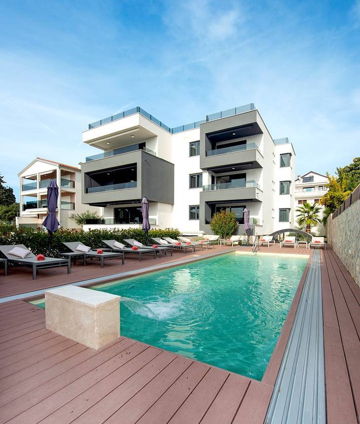 Ferienwohnung für 6 Personen, mit Balkon/Terrasse in Sveti Filip i Jakov