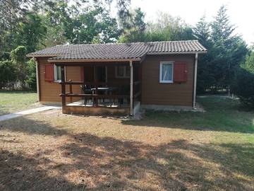 Chalet pour 4 personnes, avec terrasse, animaux acceptés dans l' Aisne
