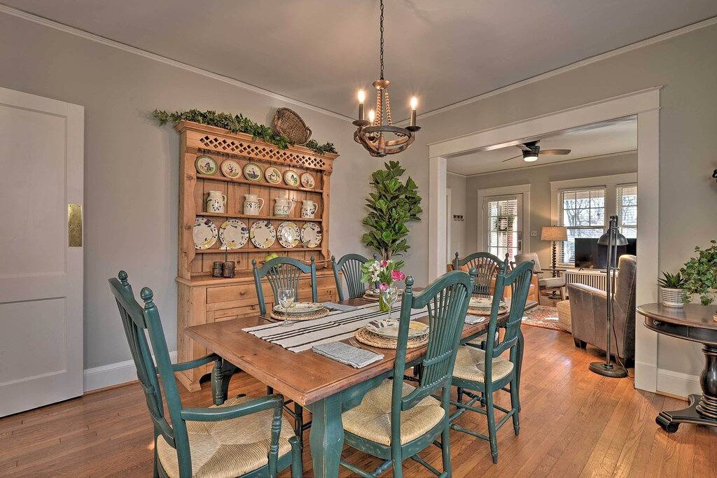 Neu! Vintage Cottage <1 Meile zum Unc Greensboro! in Greensboro, Guilford County