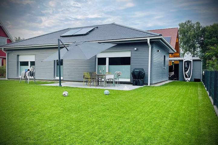 Ferienhaus für 5 Personen, mit Terrasse und Garten in Flecken Zechlin