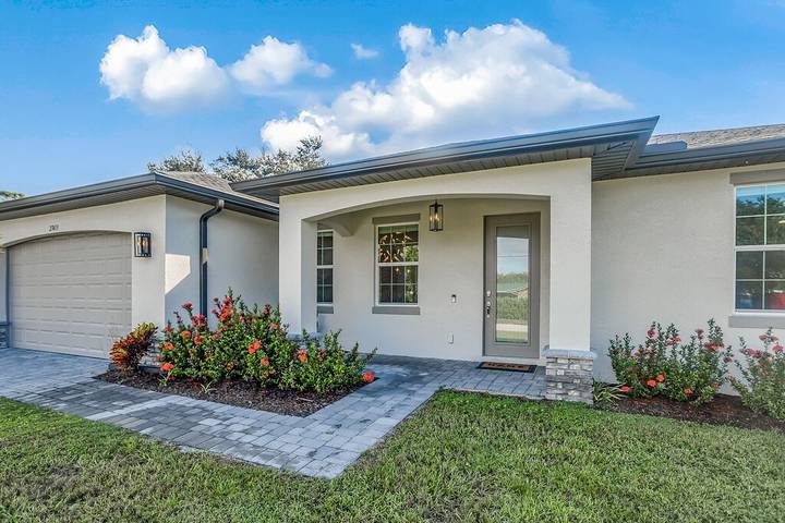 Vacation rental for 8 people, with terrace and yard in Bonita Springs
