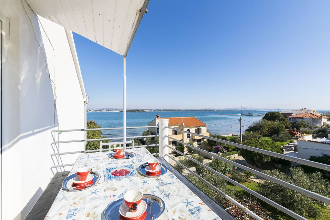 Ganze Wohnung, Apartments Irena in Tkon, Pasman